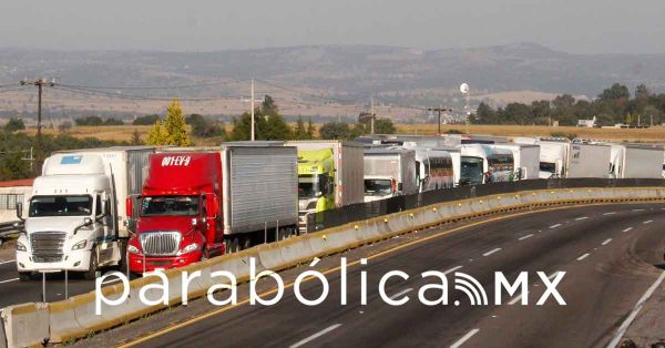 Hay di&aacute;logo con organizaciones transportistas y campesinas ante megabloqueo: Sheinbaum