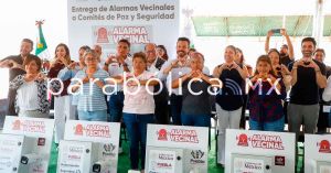 Entrega García Parra 100 Alarmas Vecinales en la Junta Auxiliar San Jerónimo Caleras