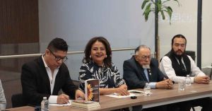 Destaca Azucena Rosas Tapia importancia de la lectura