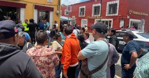 Detiene policía de San Pedro Cholula a presuntos implicados en agresión del mercado Cosme del Razo