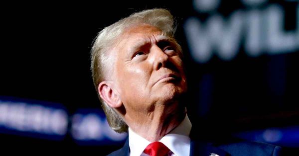 Endurece Trump pol&iacute;ticas arancelarias y migratorias