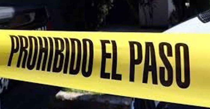 Encuentran cabezas humanas frente a Teatro de Apatzingán, Michoacán