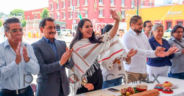 Invita Tonantzin Fernández a Expresión Gastronómica del Chile en Nogada
