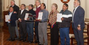 Toma protesta Pepe Chedraui a inspectoras e inspectores de sección