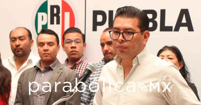 Se lanza Nestor Camarillo contra Mario Riestra; mi problema es con él, señala