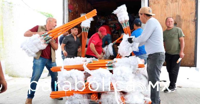 Env&iacute;a DIF camionadas de apoyo a municipios afectados por lluvias en la Sierra Norte