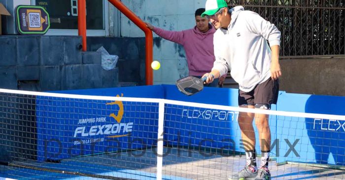 Disfrutaron del Pickleball durante la Vía Recreativa en la ciudad