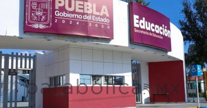 Atiene SEP colapso de techado en Atlixco