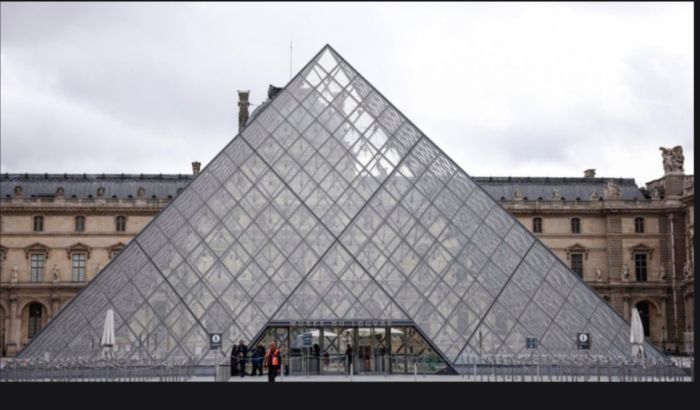 Detienen a dos sospechosos del robo al Museo de Louvre