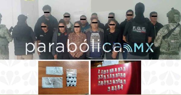 Detienen a 12 personas durante cateo por delitos contra la salud en Texmelucan