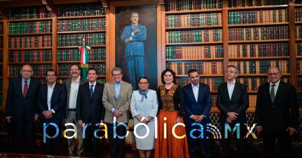 Acuden diputados federales de oposición con la titular de Segob