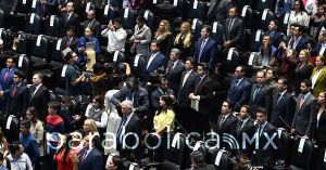 Revive el debate legislativo en el Congreso; fracasa intentona priistas de reventar la sesión