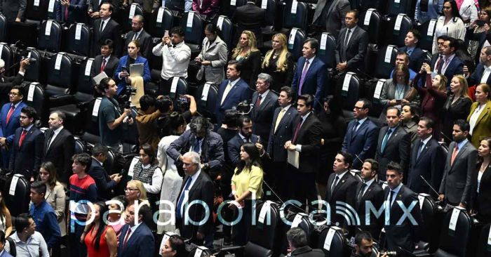 Revive el debate legislativo en el Congreso; fracasa intentona priistas de reventar la sesión