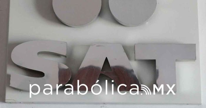 Son deducibles colegiaturas y transporte escolar, destaca el SAT
