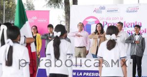Encabeza Lupita Cuautle &quot;Un día con la presidenta en tu escuela&quot; en Cacalotepec