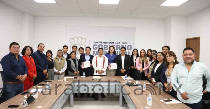 Preside Omar Muñoz premiación del concurso “Regidor por un día”