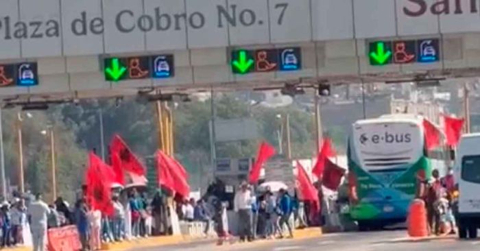 Toma CNTE la Caseta de San Marcos; sigue paro nacional de 48 horas