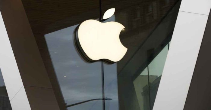 Amenaza Trump a Apple con aranceles del 25%