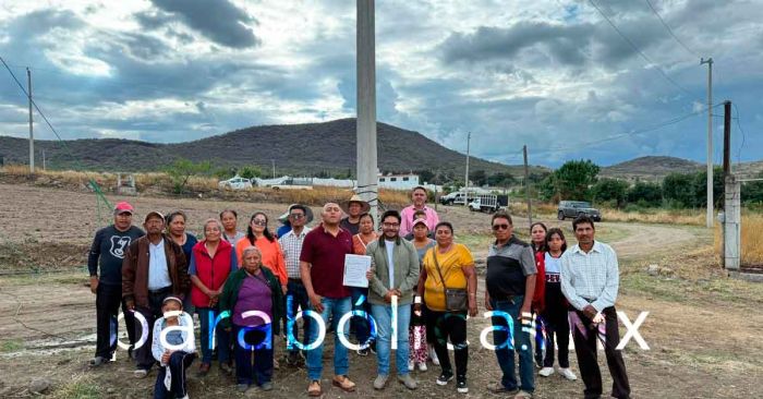 Llevan electricidad a comunidades olvidadas de Atlixco