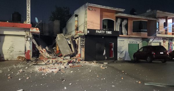 Explota rotisería de Ocoyucan, solo hay daños materiales