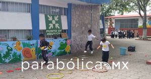Regresan a clases presenciales estudiantes de 563 escuelas de la Sierra Norte