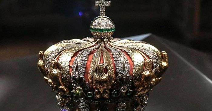 Detienen a cinco nuevos sospechosos del robo en Museo del Louvre