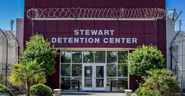 Muere mexicano en centro migratorio de Georgia