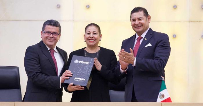 Refrendan Poderes trabajo coordinado en favor de Puebla