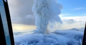 Captan primera erupción del volcán Krasheninnikov en casi 400 años