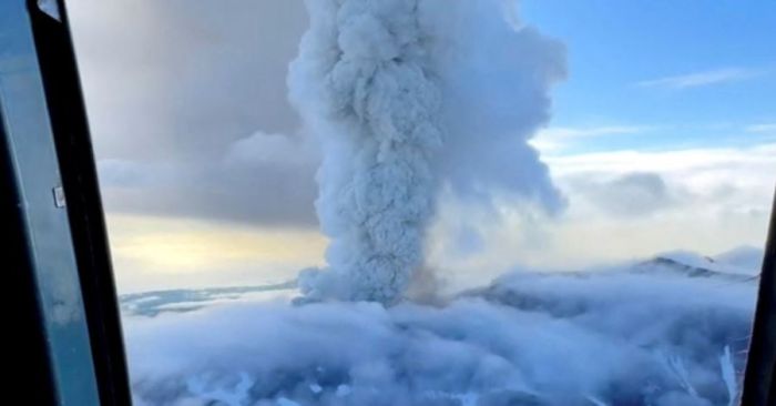 Captan primera erupción del volcán Krasheninnikov en casi 400 años