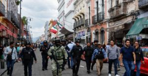 Hubo 13 heridos tras agresión de ambulantes a personal de Normatividad: Franco Rodríguez