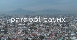 Prevén clima parcialmente nublado y lluvias moderadas en Puebla capital