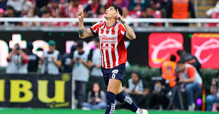 Chivas remonta a Pachuca y el líder León sentencia a Tigres