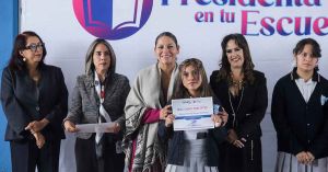 Encabeza Lupita Cuautle programa "Un d&iacute;a con la presidenta"