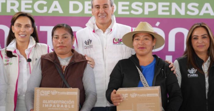 Entregan Pepe Chedraui y MariElise Budib apoyos alimentarios