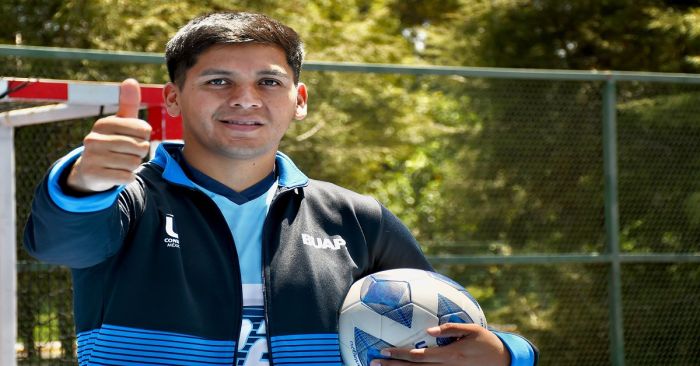Participa estudiante BUAP a México en copa mundial de street soccer