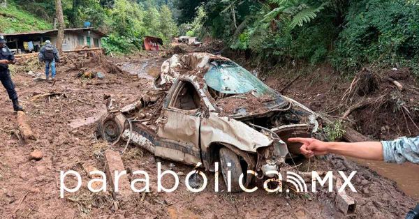 Ofrecen apoyo a policías auxiliares afectados por fuertes lluvias en Huauchinango
