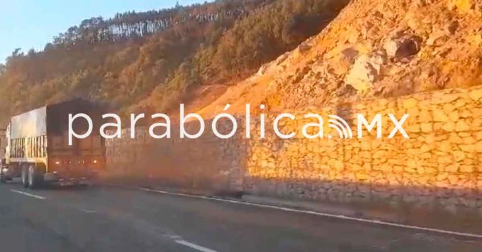 Reabren tramo de la autopista Puebla-Orizaba cerrado por derrumbe