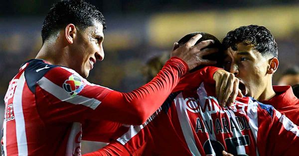 Sorprende Chivas al Am&eacute;rica en el Cl&aacute;sico Nacional