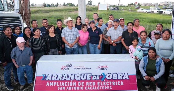 Arranca Lupita Cuautle ampliación de red eléctrica en Cacalotepec