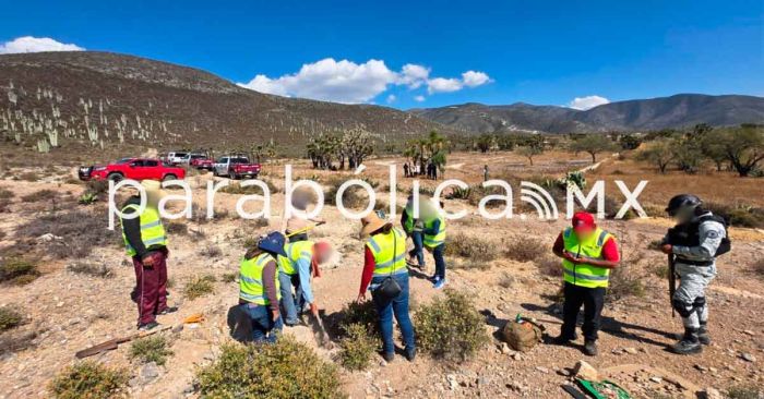 Hallan restos humanos en Tlacotepec; acompaña Gobierno estatal búsqueda de desaparecidos