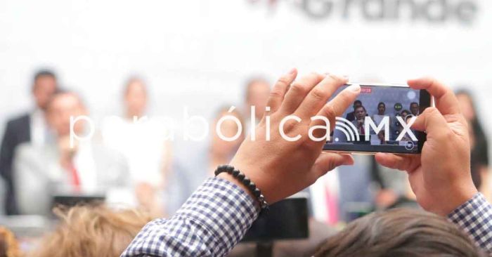 Encabeza de nuevo Aguilar Pala la mañanera desde Puebla