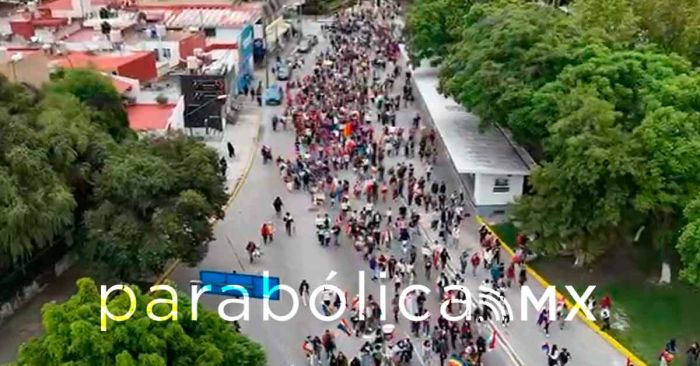 Condenan ataques homofóbicos en la Marcha LGBTTTIQ+