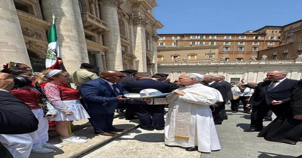 Se presentan los Oriones Marching Band de Ciudad Serd&aacute;n ante el Papa Le&oacute;n XIV