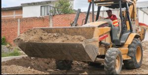 Supervisa Pepe Chedraui obras en Totimehuacan