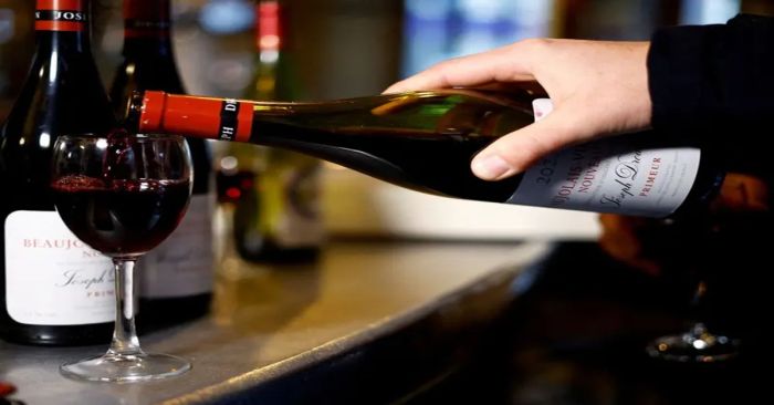 Planea Trump un arancel del 200% al vino y otras bebidas alcoh&oacute;licas de la UE