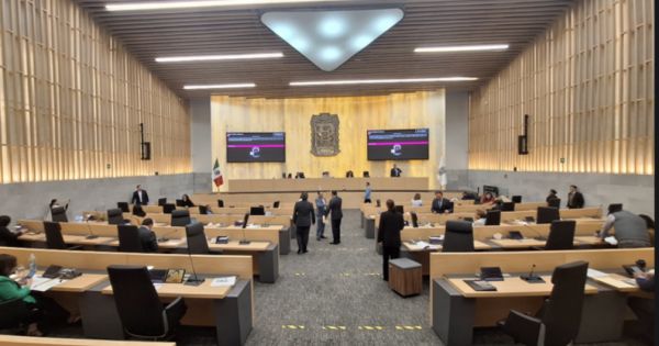 Descarta Congreso del Estado aumento salarial para diputados en 2026