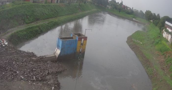 Impactan ráfagas de viento y lluvia a Puebla capital