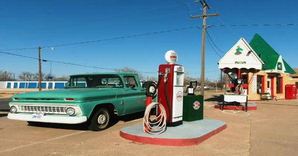 Aumentar&aacute; el precio de la gasolina en EU por aranceles de Trump