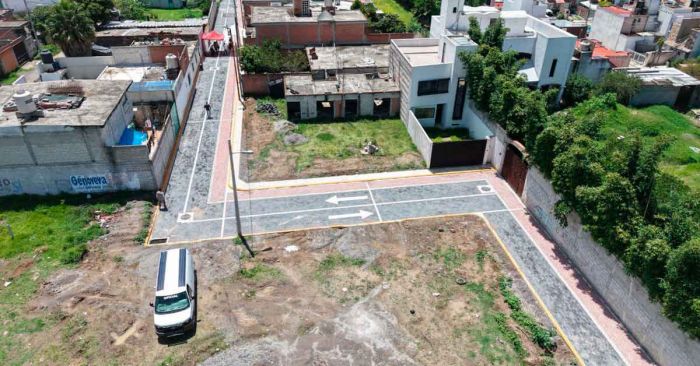 Entrega Omar Muñoz adoquinamiento tras gestión en &quot;Martes Ciudadanos que Transforman&quot;